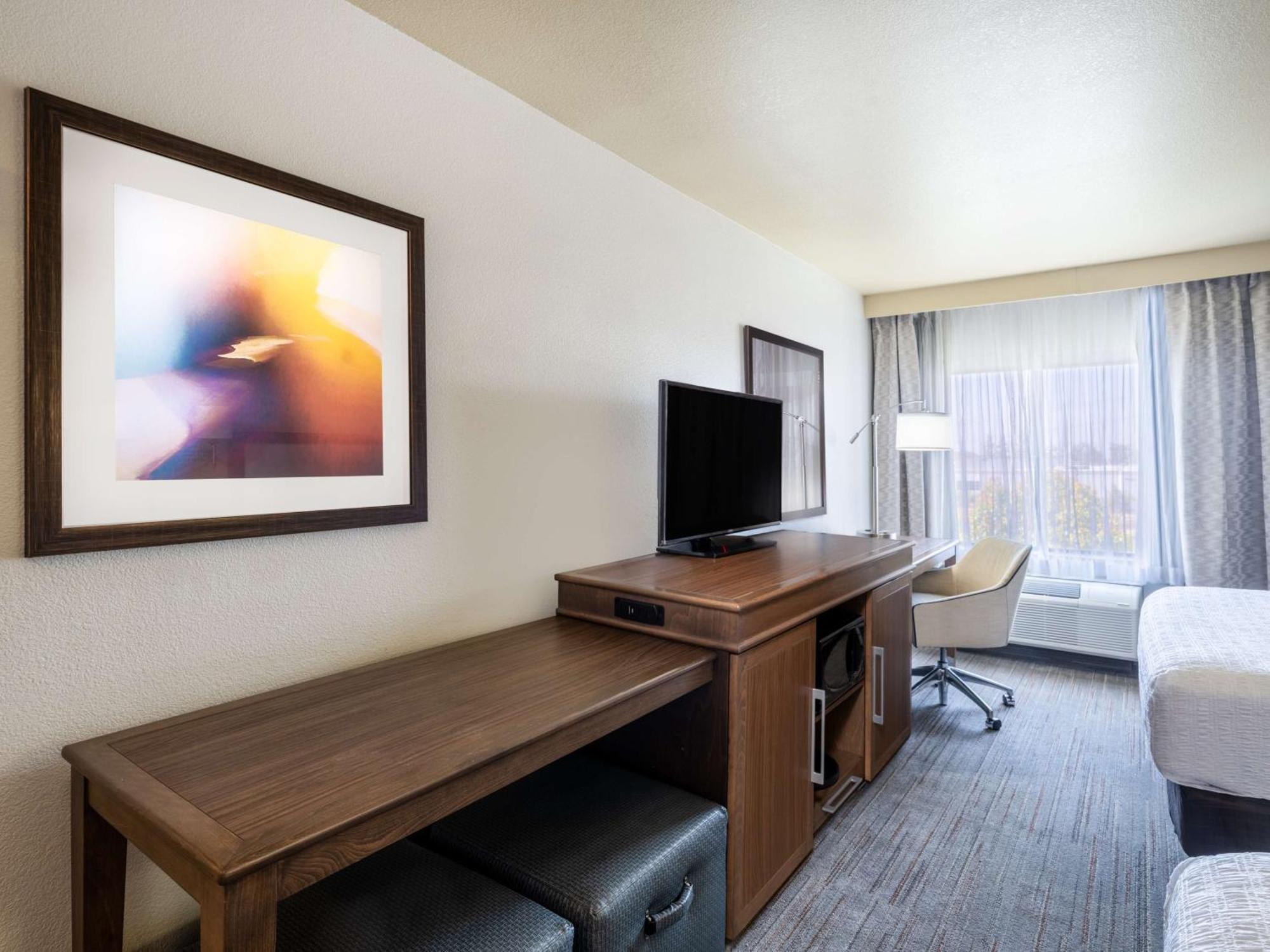 Hampton Inn By Hilton Irvine East - Lake Forest Exterior foto